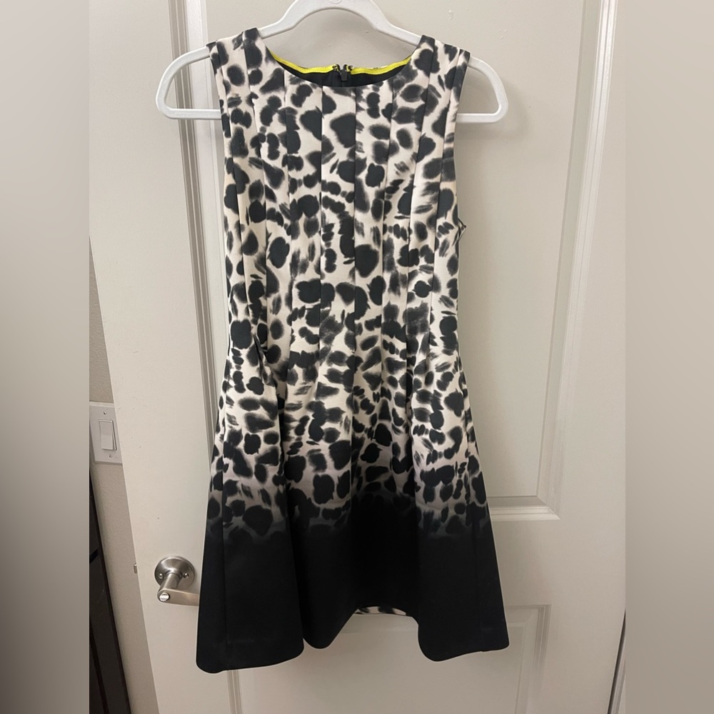 Vince CAMUTO leopard ombré  dress